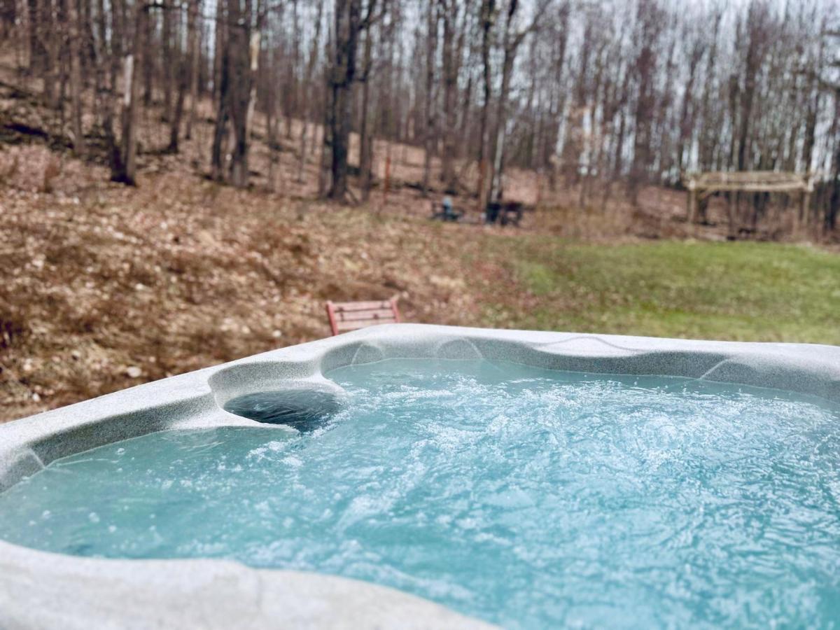 Cozy Cottage With Jacuzzi And Fire Pit And Reading Nook! Livingston Manor Εξωτερικό φωτογραφία
