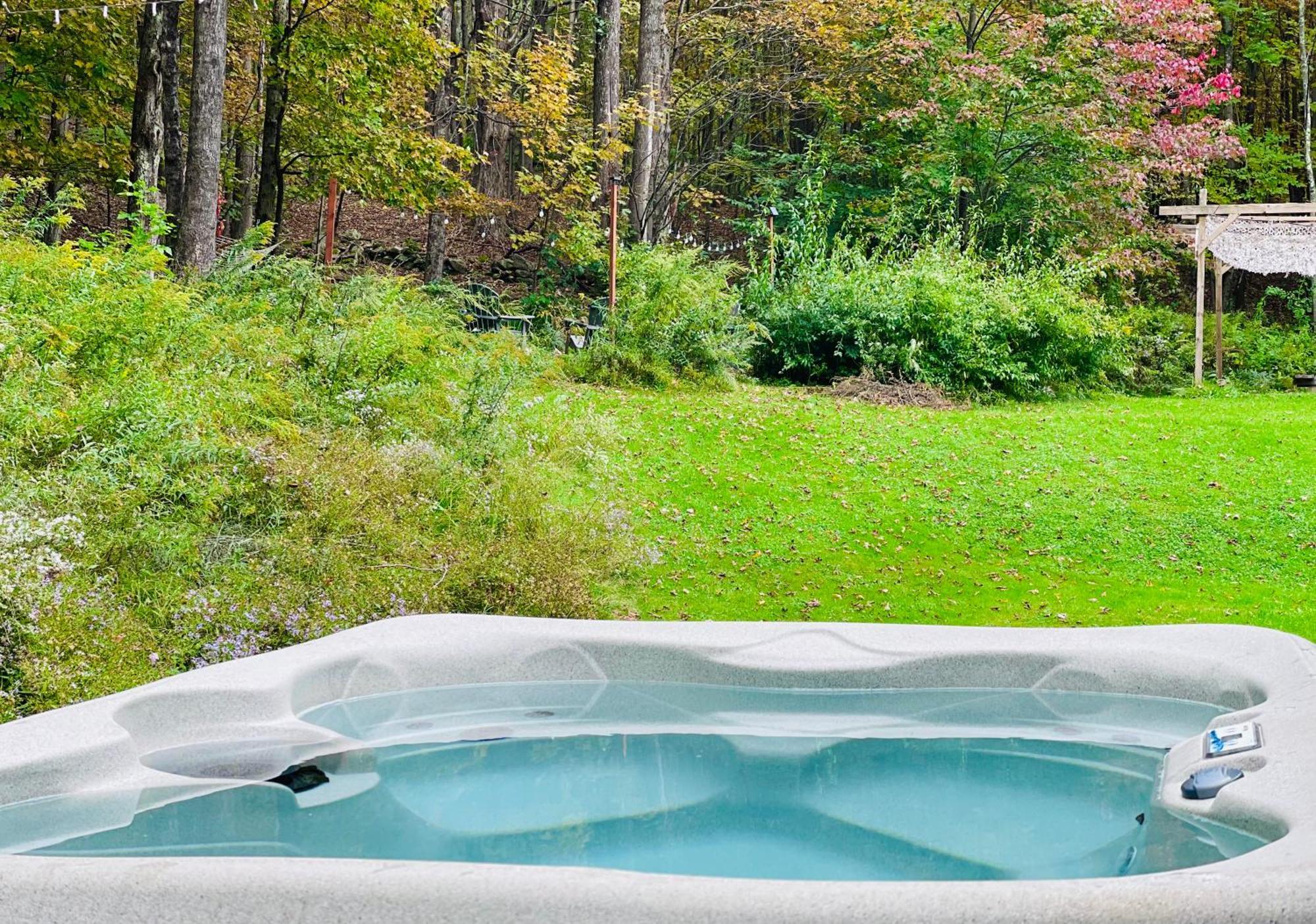 Cozy Cottage With Jacuzzi And Fire Pit And Reading Nook! Livingston Manor Εξωτερικό φωτογραφία
