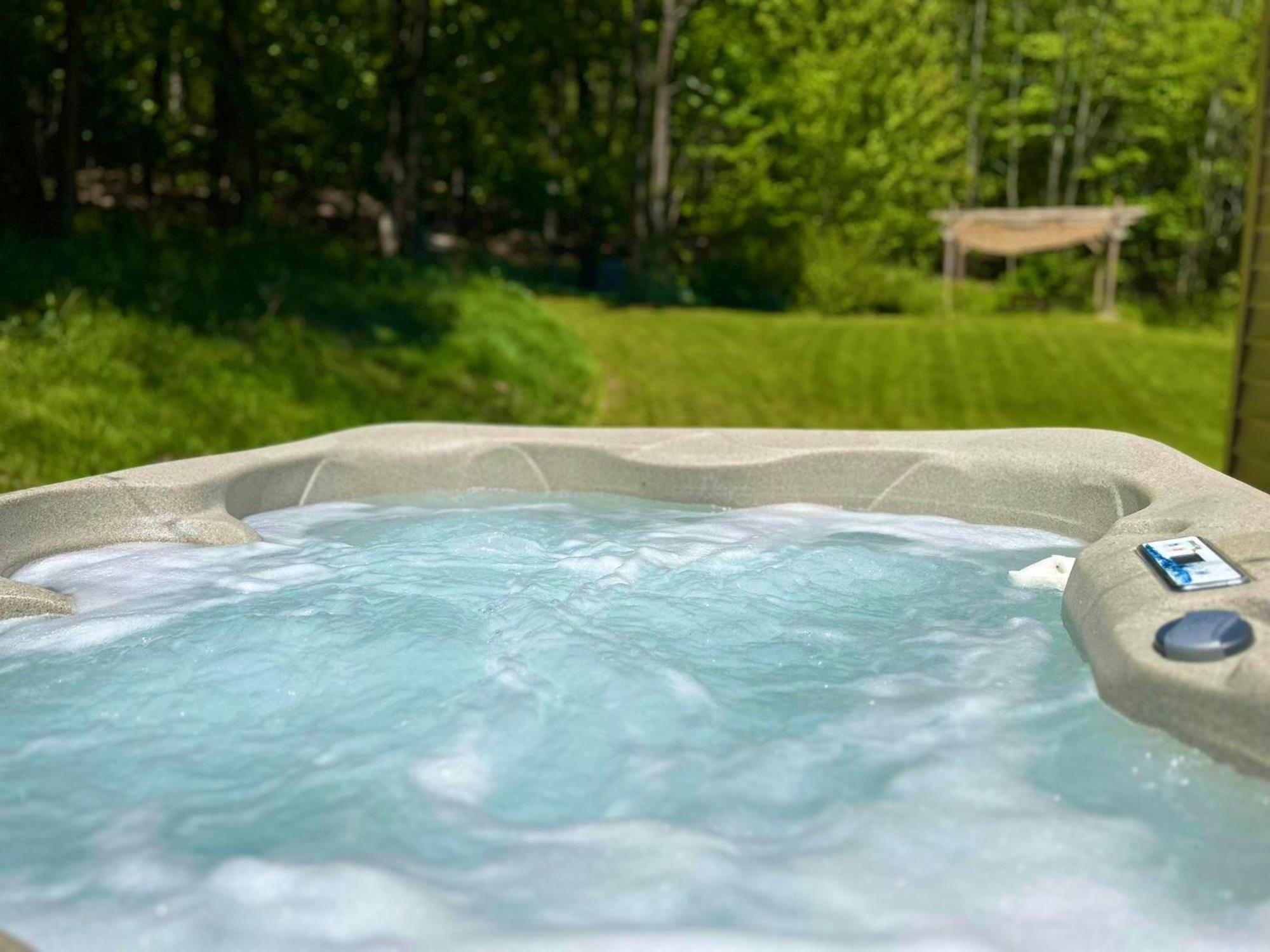 Cozy Cottage With Jacuzzi And Fire Pit And Reading Nook! Livingston Manor Εξωτερικό φωτογραφία