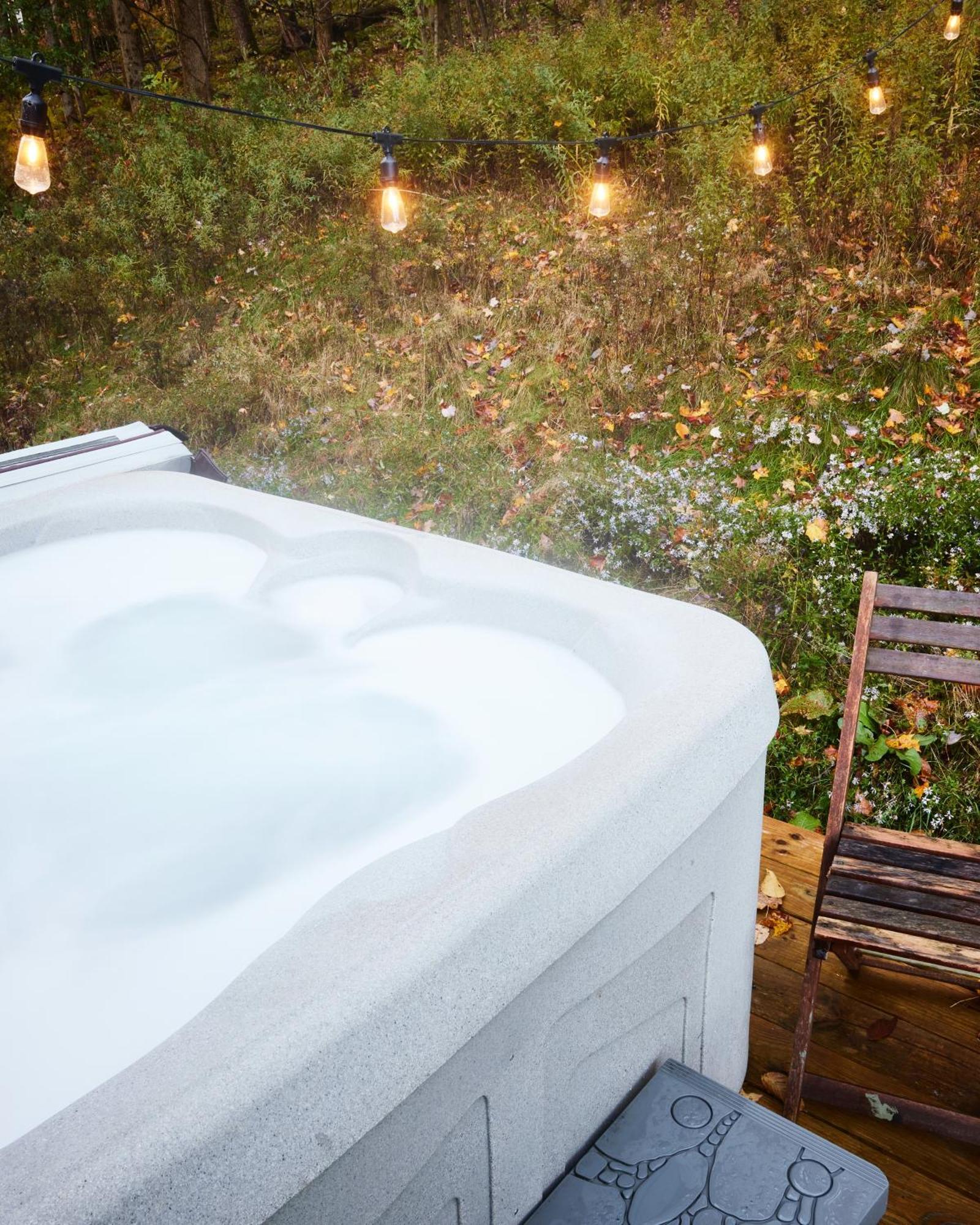 Cozy Cottage With Jacuzzi And Fire Pit And Reading Nook! Livingston Manor Εξωτερικό φωτογραφία